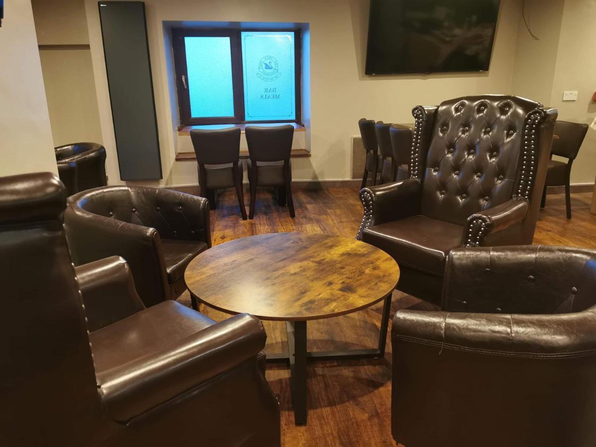 The Swan Inn 斯特兰拉尔 外观 照片